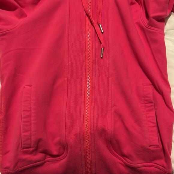 lululemon older style jacket. - Picture 3 of 5